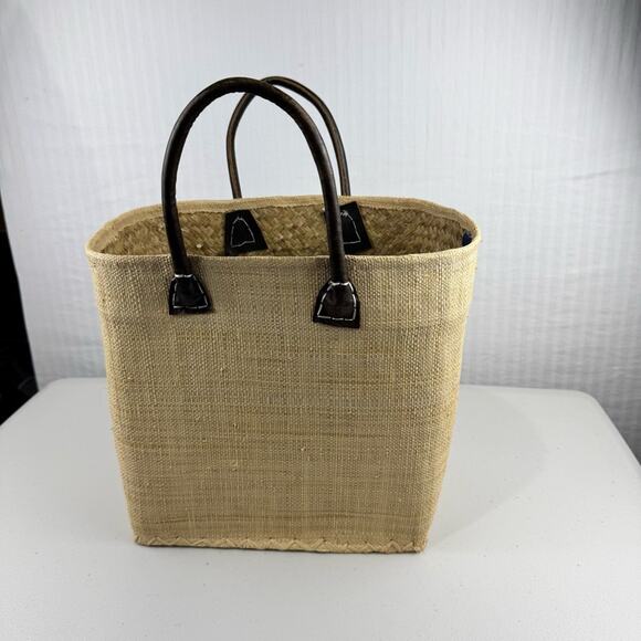 ONIGO Elegant Natural Woven Handmade French Basket Tan Tote Bag Leather Handles - Picture 4 of 7